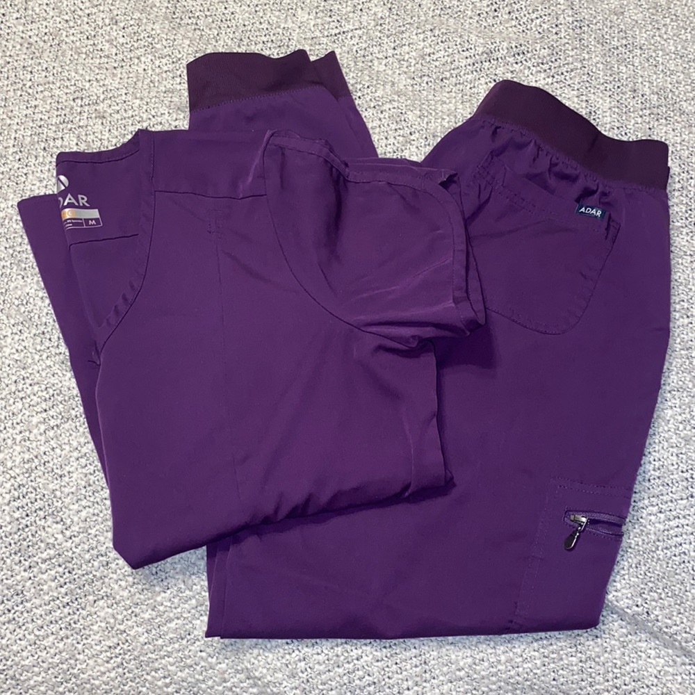 Adar pro jogger scrubs bottom and top